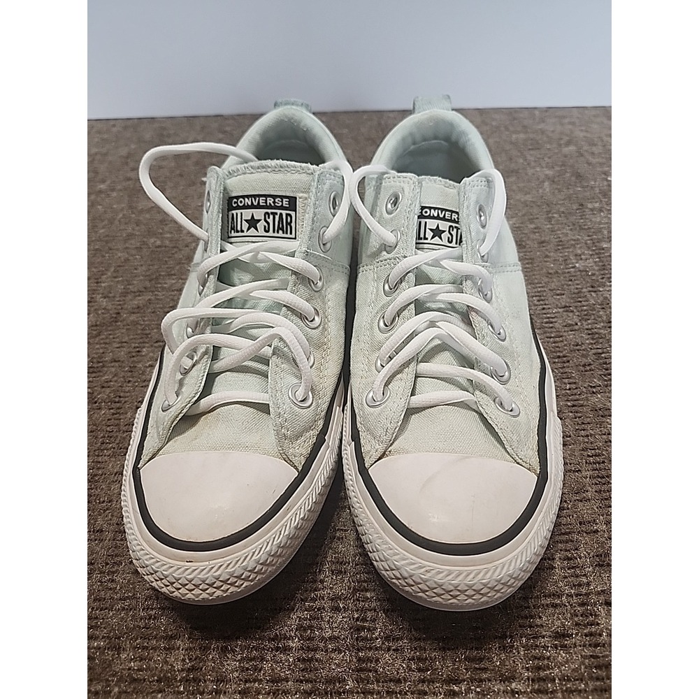 Coverse All Star Sneakers Size 8.5 Has A Stain That's Hard To See When Laced Up